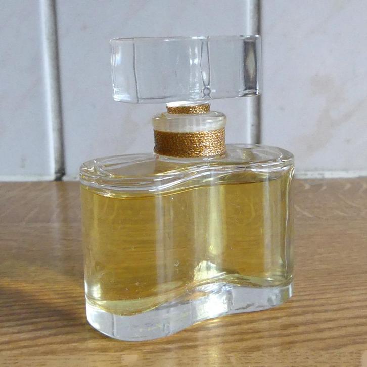 Estée Lauder White Linen reclamefles etalage display dummy, Verzamelen, Merken en Reclamevoorwerpen, Zo goed als nieuw, Verpakking