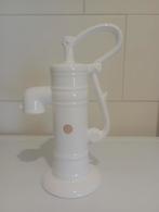 Oude waterpomp keramiek, Ophalen