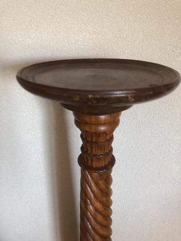 Antieke Houten Piëdestal met Gedraaide Zuil - Plantenstandaa beschikbaar voor biedingen