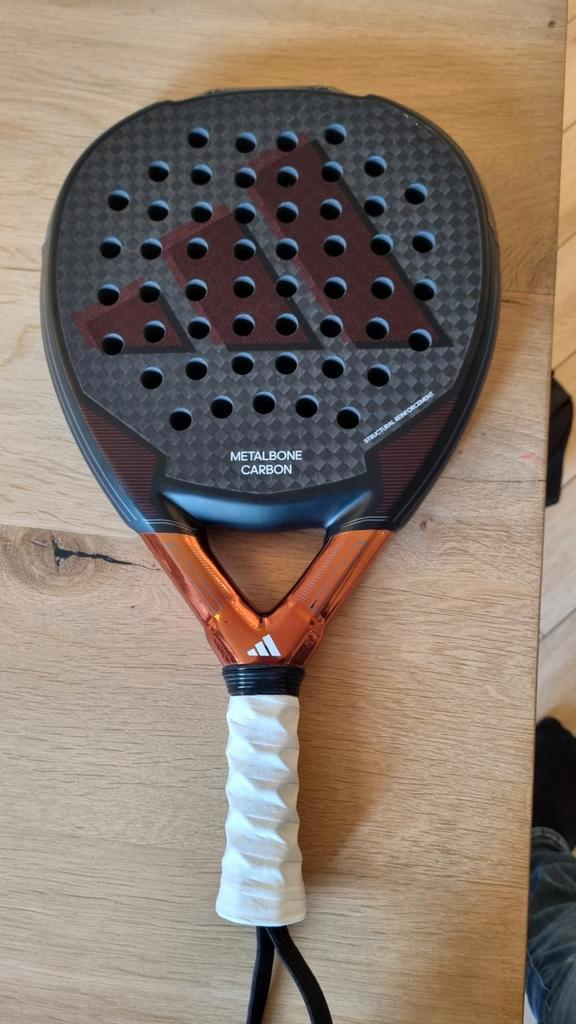 Adidas Metalbone Carbon Padelracket - 1 maand oud, Sport en Fitness, Padel, Zo goed als nieuw, Padelracket, Ophalen of Verzenden