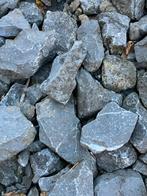 Gratis grijze keien  + plantjes, Tuin en Terras, Grind, Keien en Split, Ophalen, Overige materialen, Gebruikt, Kei