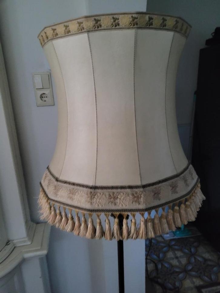 Vintage zwaar koperen vloerlamp, Huis en Inrichting, Lampen | Vloerlampen, Gebruikt, 150 tot 200 cm, Metaal, Stof, Ophalen