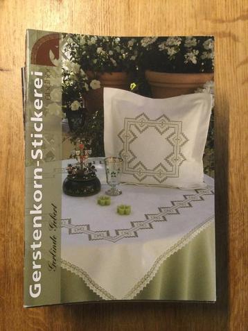 Borduurboekjes Gerlinde Gebert beschikbaar voor biedingen