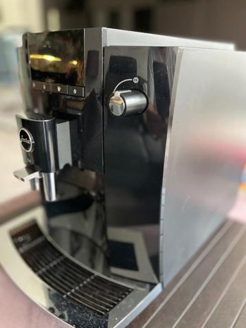 Jura E4 koffiemachine beschikbaar voor biedingen
