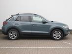 Volkswagen T-Roc Life Edition 1.0 TSI 116pk | Trekhaak | Ach, Voorwielaandrijving, Stof, Zwart, Blauw