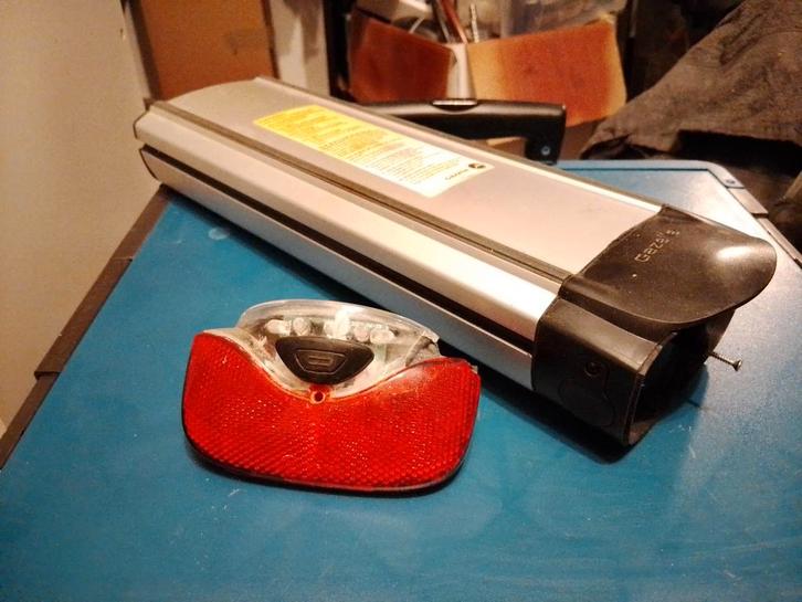 Gazelle Innergy Silver Accu - Defect, Fietsen en Brommers, Fietsaccessoires | Fietsaccu's, Gebruikt, Ophalen of Verzenden