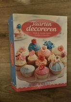 Deagostini tijdschriften taart decoreren nr 1 t/m 44, Hobby en Vrije tijd, Taarten en Cupcakes maken, Ophalen of Verzenden, Zo goed als nieuw
