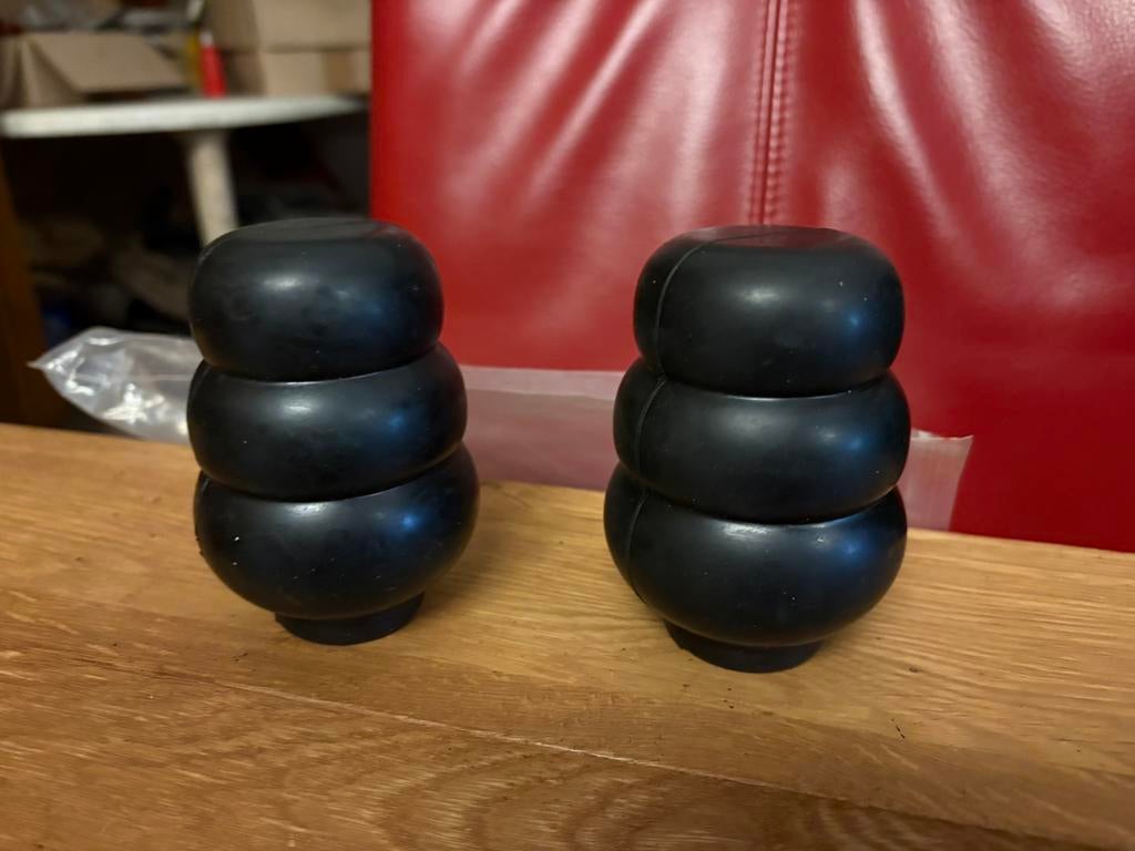 Volkswagen T2B achterveering aanslagrubbers nieuw., Ophalen of Verzenden, Nieuw, Volkswagen