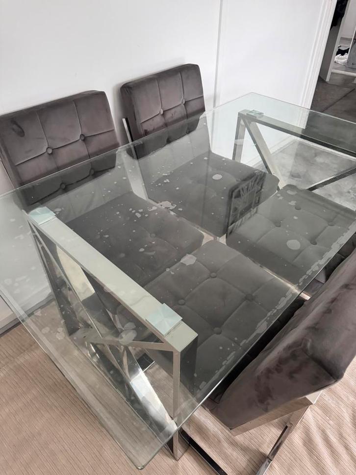 Eettafel met stoelen, Huis en Inrichting, Complete eetkamers, Zo goed als nieuw, 4 tot 6 stoelen, Ophalen