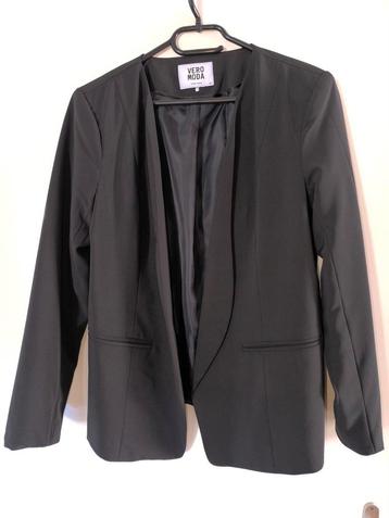 Vero Moda Zwart Jasje Maat 42 beschikbaar voor biedingen