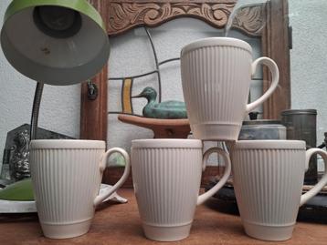 4 wedgwood windsor bekers / 10 cm hoog beschikbaar voor biedingen