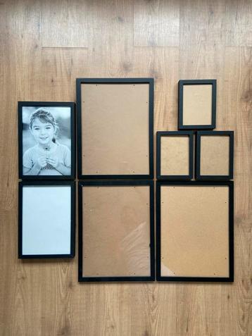 Diverse houten fotolijsten, zwart beschikbaar voor biedingen