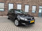 Volkswagen Polo LIFE 1.2 Airco Cruise Navi PDC Stoelverw, Voorwielaandrijving, 60 pk, 1198 cc, Zwart