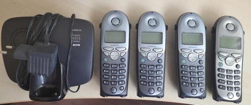 gigaset 4015 + 4 toestellen, Telecommunicatie, Vaste telefoons | Handsets en Draadloos, Gebruikt, 4 handsets of meer, Ophalen of Verzenden