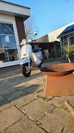 2 snorscooters AGM, Ophalen, Zo goed als nieuw, Agm