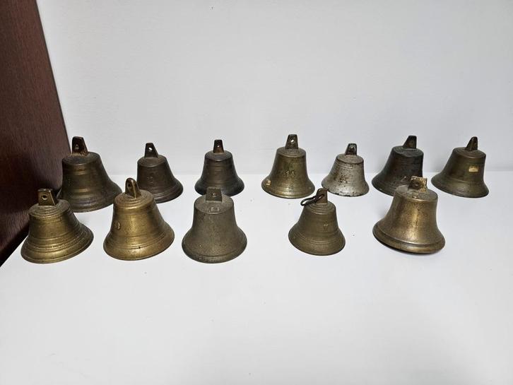 Partij koperen bellen 12 stuks  voor €110,-!, Antiek en Kunst, Antiek | Koper en Brons, Ophalen