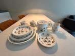 Wedgwood aardewerk “Wild Strawberry” ontbijtservies 2 pers., Antiek en Kunst, Ophalen