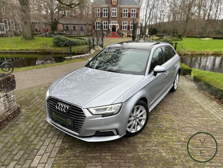 Audi A3 Sportback 1.4 e-tron | Pano | LED | Adaptive | Plug-, Auto's, Audi, Bedrijf, Te koop, A3, ABS, Achteruitrijcamera, Adaptive Cruise Control