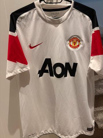 Manchester United 10/11 Uit beschikbaar voor biedingen