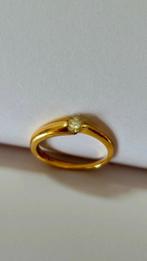 Geel goud ring met diamant, Sieraden, Tassen en Uiterlijk, Ringen, Geel, Ophalen of Verzenden, Zo goed als nieuw, Met edelsteen