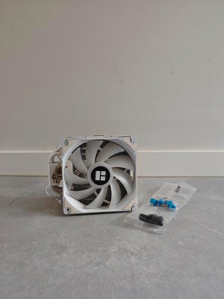 Thermalright cpu koeler!, Computers en Software, Computerkoelers, Zo goed als nieuw, Luchtkoeling, Ophalen of Verzenden