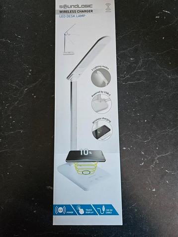 Ledlamp met draadloze telefoon oplader beschikbaar voor biedingen