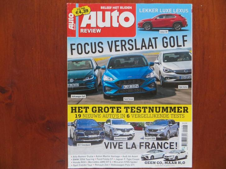 Auto Review 11 2018 Lexus UX, Volkswagen Golf, Ford Focus, Boeken, Auto's | Folders en Tijdschriften, Zo goed als nieuw, Volkswagen