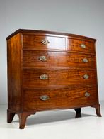 Bowfront commode Engels antiek