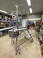 Magazijntrap met vast platform, Doe-het-zelf en Verbouw, Ladders en Trappen, Ophalen of Verzenden, Gebruikt, Trap, 2 tot 4 meter