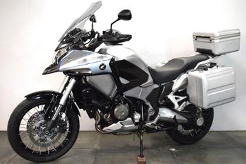 HONDA VFR 1200 X CROSSTOURER (bj 2013) ABS  3 Koffers Akra beschikbaar voor biedingen