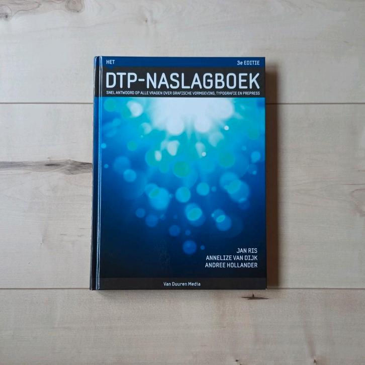 Jan Ris - Het DTP naslagboek, Boeken, Informatica en Computer, Zo goed als nieuw, Ophalen of Verzenden