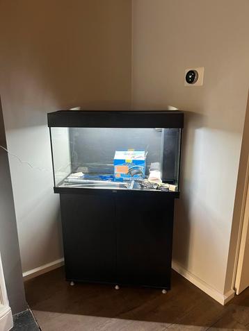 Nette Aquarium 125 liter incl kast enzv beschikbaar voor biedingen