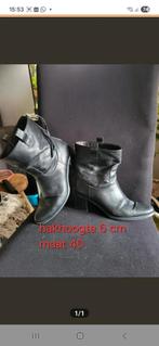 Enkellaarzen hakhoogte 6 cm maat 40 €5, Ophalen of Verzenden, Zo goed als nieuw, Zwart