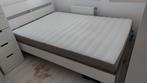 Ikea bed met matras 200x140, 140 cm, Wit, Zo goed als nieuw, Hout