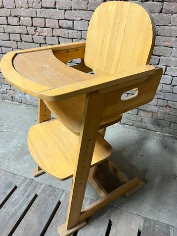 Kinderstoel beschikbaar voor biedingen