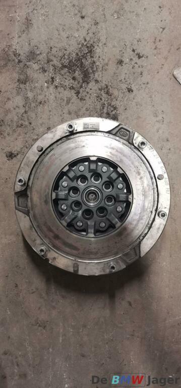 2 massa vliegwiel BMW F20 F22 F30 F32 F33 F36 F21 208605489, Auto-onderdelen, Transmissie en Toebehoren, BMW, Gebruikt, Ophalen of Verzenden