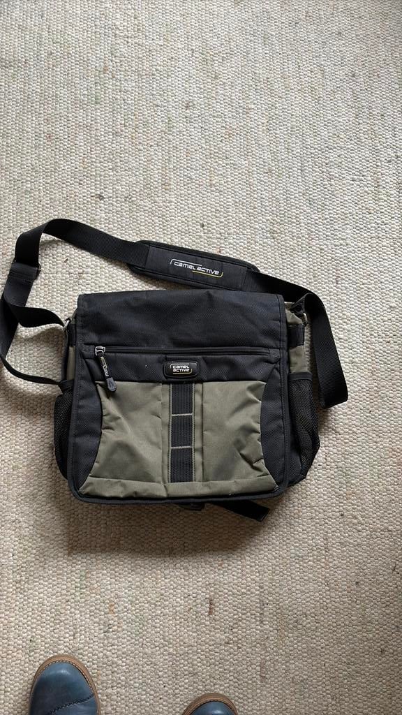 Schoudertas Camel Active, Ophalen of Verzenden, 17 inch of meer, Zo goed als nieuw