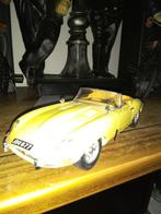 Model auto jaguar e type, Hobby en Vrije tijd, Modelauto's | 1:18, Ophalen of Verzenden, Bburago, Zo goed als nieuw, Auto