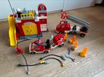 Duplo Brandweerkazerne en wagens, Kinderen en Baby's, Speelgoed | Duplo en Lego, Ophalen of Verzenden, Gebruikt, Complete set