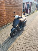 Senzo scooter geel kenteken, Fietsen en Brommers, Snorfietsen en Snorscooters, Ophalen of Verzenden