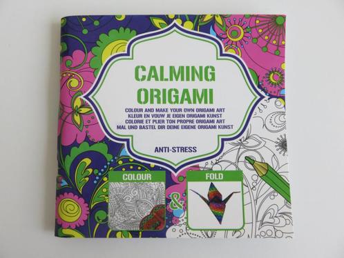 Calming Origami vouw en kleurboek, Hobby en Vrije tijd, Tekenen, Zo goed als nieuw, Papier, Schets- of Tekenboek, Ophalen of Verzenden