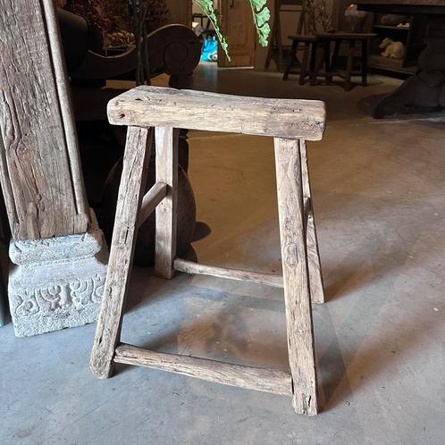 unieke oude chinese houten kruk, Antiek en Kunst, Curiosa en Brocante, Ophalen of Verzenden