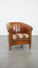 Vintage schapenleren clubfauteuil met kleurrijk zitkussen, Huis en Inrichting, Fauteuils, Gebruikt, ., Vintage, 75 tot 100 cm