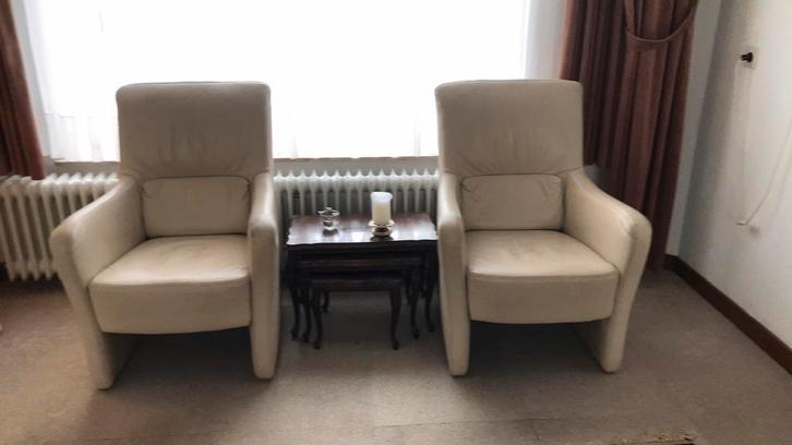 2 lederen stoelen, Huis en Inrichting, Fauteuils, Zo goed als nieuw, Leer, 75 tot 100 cm, Ophalen