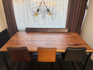Industriële Eettafel te koop! beschikbaar voor biedingen
