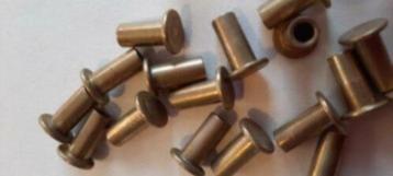 10 st. messing half holle klinknagels 5,5 x12 mm  beschikbaar voor biedingen
