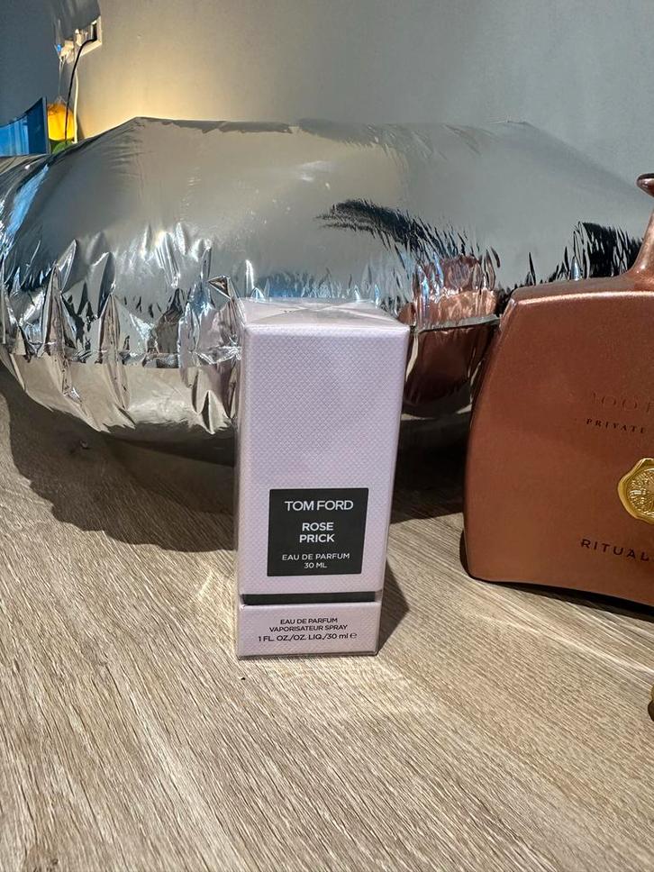 Tom Ford Rose Prick EdP 30ml - Nieuw!, Sieraden, Tassen en Uiterlijk, Uiterlijk | Parfum, Nieuw, Ophalen of Verzenden
