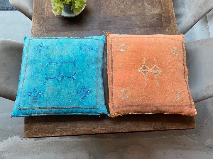 Marokkaanse Cactus Zijde Kussens, Huis en Inrichting, Woonaccessoires | Kussens, Gebruikt, Overige kleuren, Vierkant, Ophalen of Verzenden
