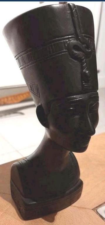 Nefertiti Buste - Zwart beschikbaar voor biedingen