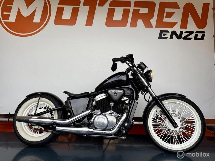 Honda VT 600 SHADOW PROF CUSTOM BOBBER UNIEK WHITEWALLS ETC, Motoren, Motoren | Honda, Bedrijf, Chopper, 12 t/m 35 kW